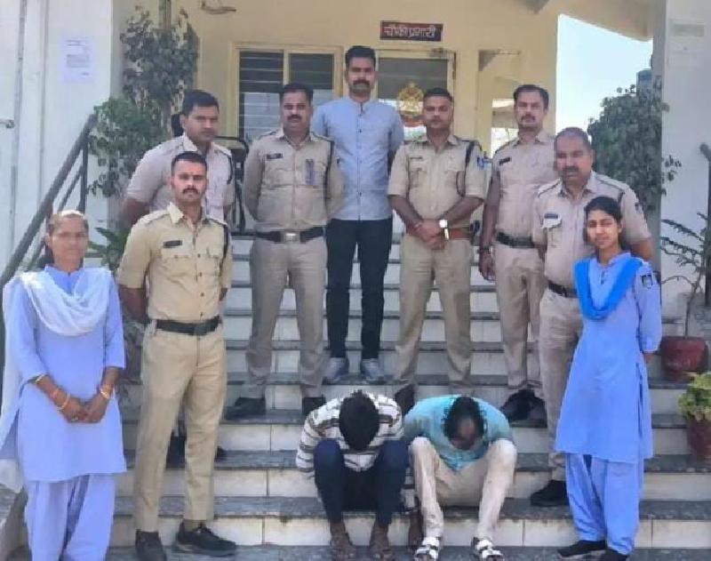 फोरलेन पर नाकाबंदी में बड़ा खुलासा: