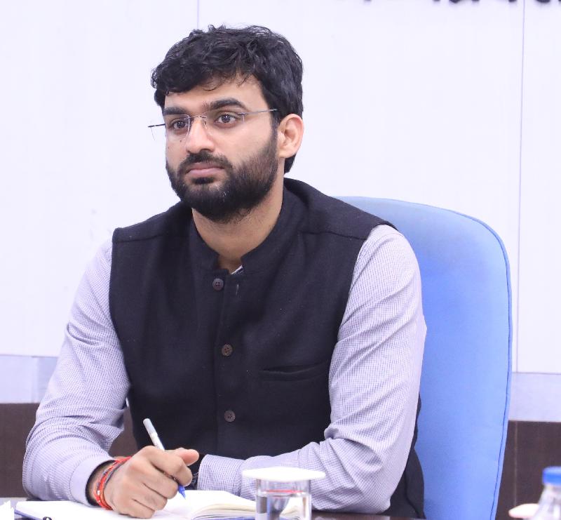 विद्युत लाइन निर्माण के कार्य में कोई बाधा न पहुंचाएं.....टावर निर्माण के उपयोग के लिए भूमि लेने पर बाजार मूल्य का 200 परसेंट क्षतिपूर्ति दी जाएगी: